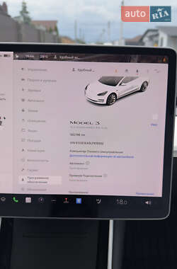 Седан Tesla Model 3 2019 в 