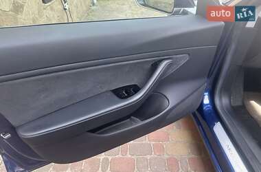 Седан Tesla Model 3 2018 в Києві