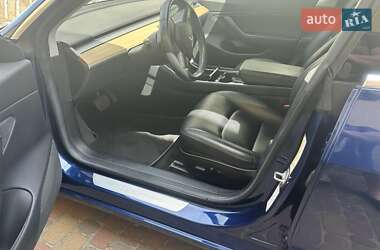 Седан Tesla Model 3 2018 в Києві