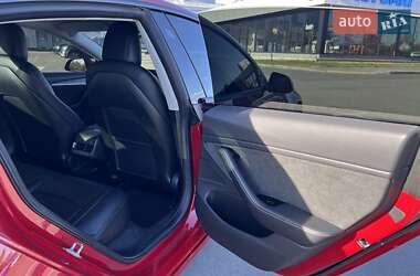 Седан Tesla Model 3 2018 в 