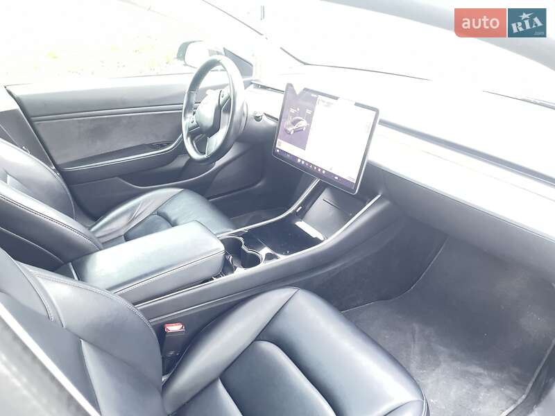 Седан Tesla Model 3 2018 в Хмельницком