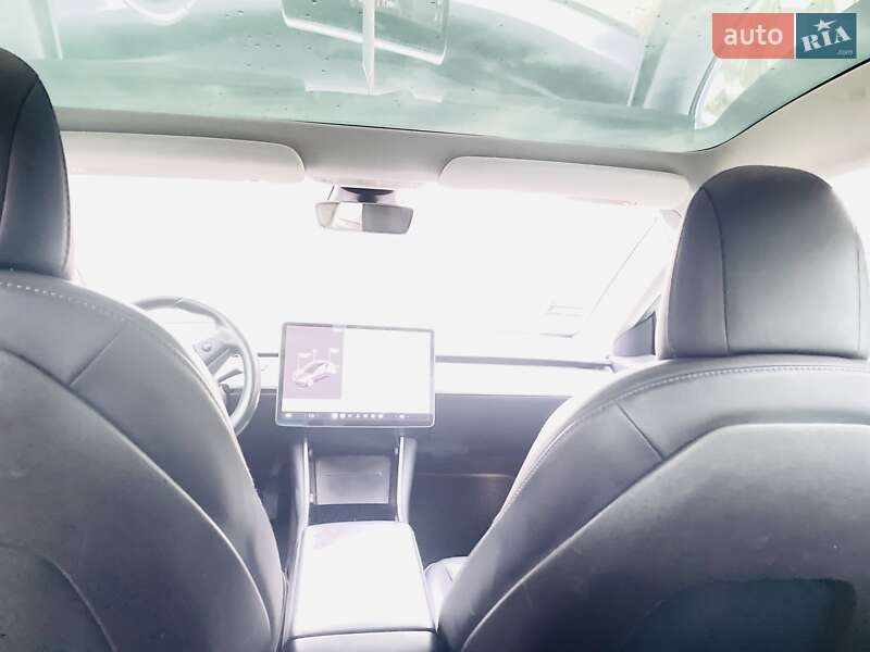 Седан Tesla Model 3 2018 в Хмельницком