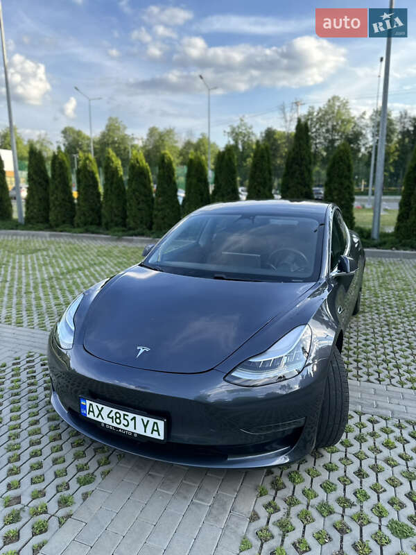 Седан Tesla Model 3 2019 в Харькове