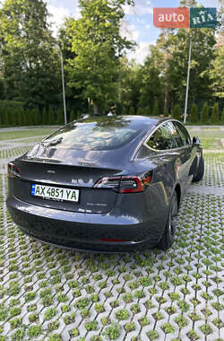 Седан Tesla Model 3 2019 в 