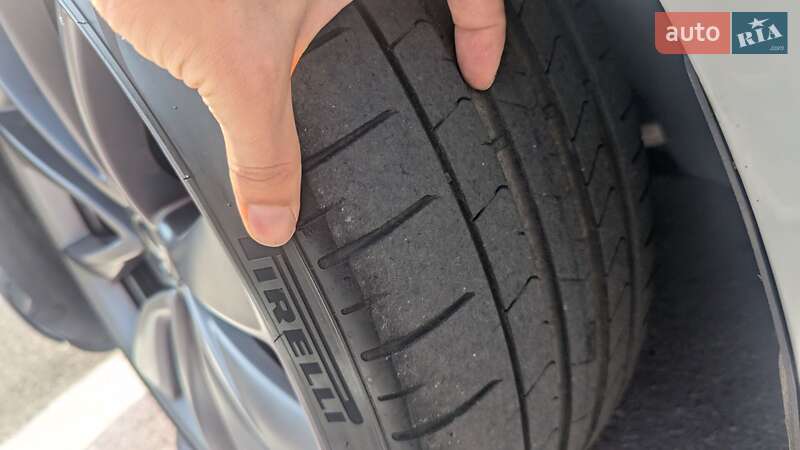 Седан Tesla Model 3 2020 в Днепре