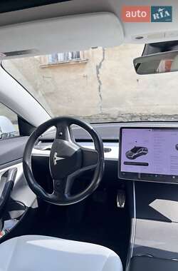 Седан Tesla Model 3 2018 в 
