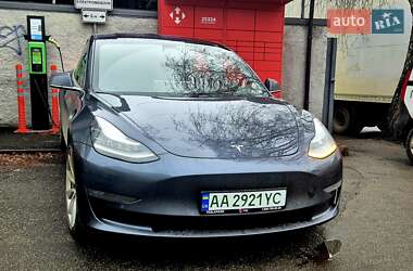 Седан Tesla Model 3 2018 в 