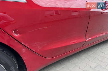 Седан Tesla Model 3 2020 в 