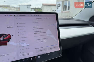 Седан Tesla Model 3 2020 в 