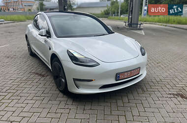 Седан Tesla Model 3 2022 в Самборе