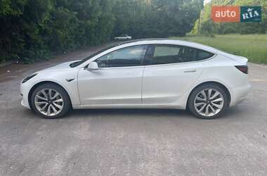 Седан Tesla Model 3 2019 в Березному