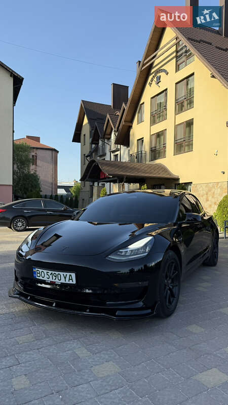 Седан Tesla Model 3 2019 в Тернополе фото 4 Седан Tesla Model 3 2019 в Тернополе