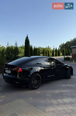 Седан Tesla Model 3 2019 в 