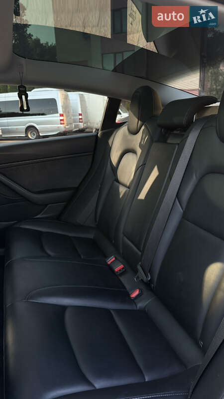 Седан Tesla Model 3 2019 в Тернополе фото 22 Седан Tesla Model 3 2019 в Тернополе