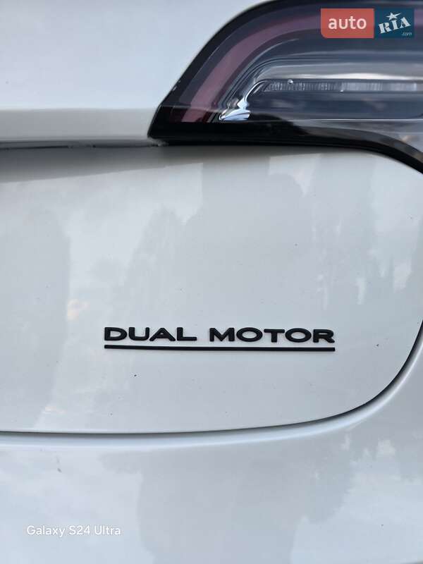 Седан Tesla Model 3 2019 в Дніпрі фото 4 Седан Tesla Model 3 2019 в Дніпрі