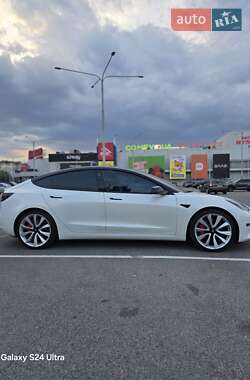 Седан Tesla Model 3 2019 в Миргороді