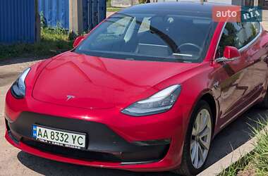 Седан Tesla Model 3 2018 в Києві