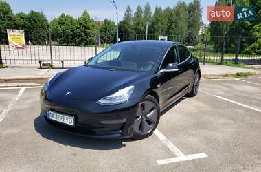 Седан Tesla Model 3 2019 в 