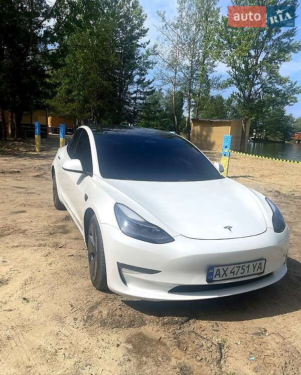 Седан Tesla Model 3 2022 в Харькове