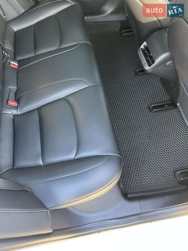 Седан Tesla Model 3 2018 в Одессе