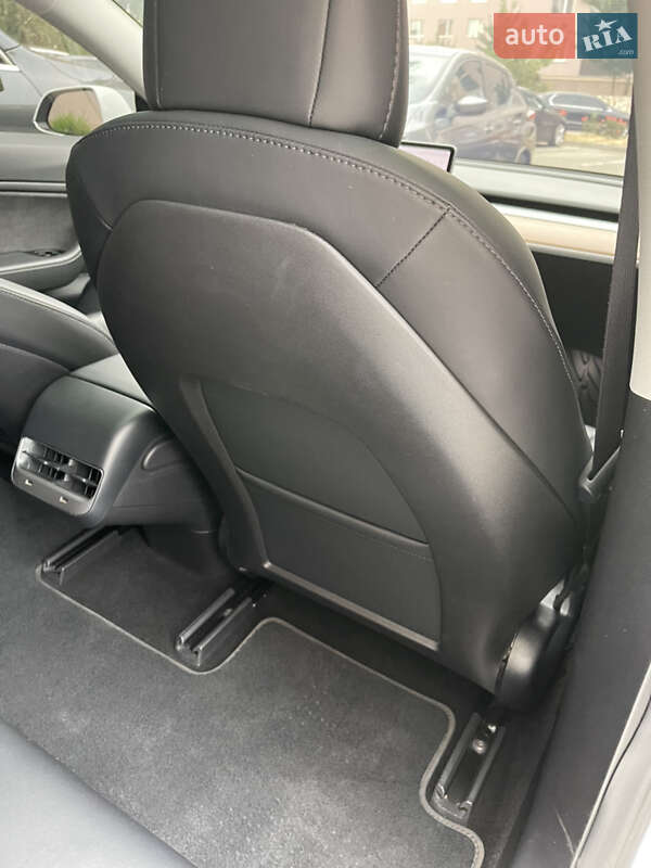 Седан Tesla Model 3 2018 в Одессе