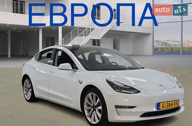 Седан Tesla Model 3 2019 в Киеве