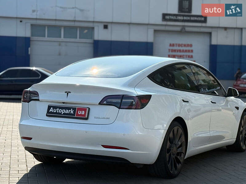 Седан Tesla Model 3 2021 в Одессе