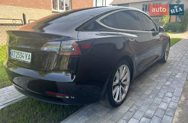 Седан Tesla Model 3 2018 в 