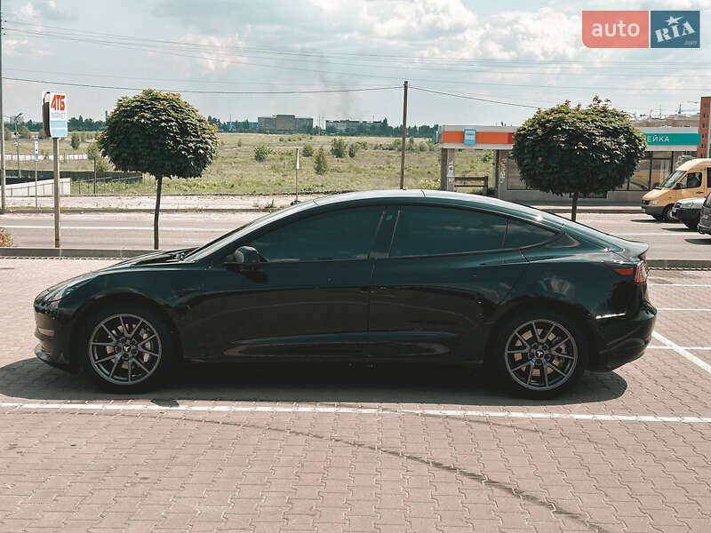 Седан Tesla Model 3 2021 в Киеве фото 7 Седан Tesla Model 3 2021 в Киеве