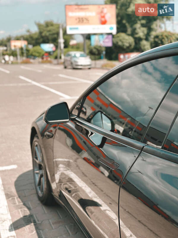 Седан Tesla Model 3 2021 в Киеве фото 24 Седан Tesla Model 3 2021 в Киеве