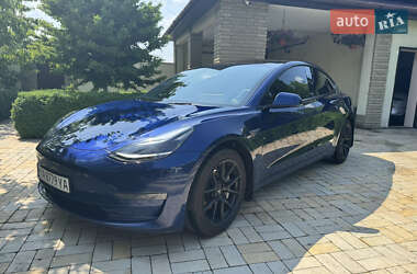 Седан Tesla Model 3 2022 в Києві