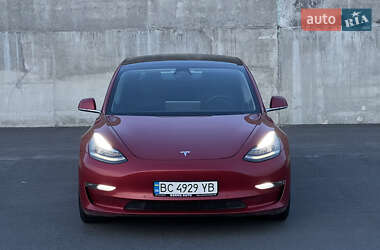 Седан Tesla Model 3 2020 в 