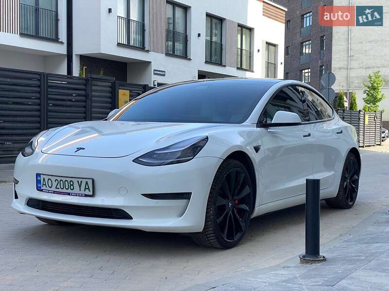 Седан Tesla Model 3 2019 в 