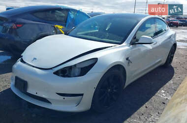 Седан Tesla Model 3 2021 в Луцьку