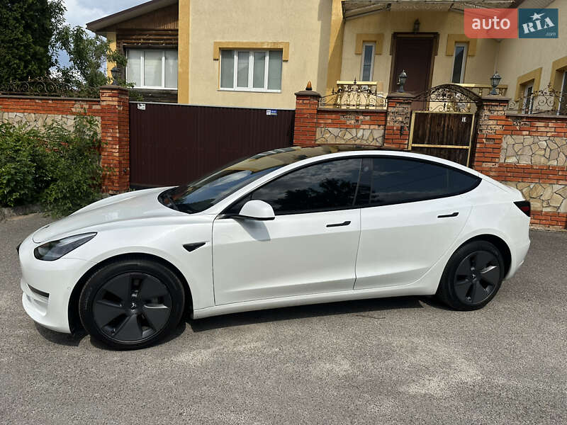 Седан Tesla Model 3 2023 в Киеве фото 12 Седан Tesla Model 3 2023 в Киеве