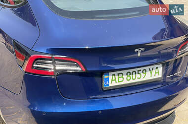 Седан Tesla Model 3 2022 в 