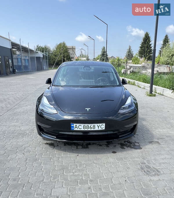 Tesla Model 3 2022