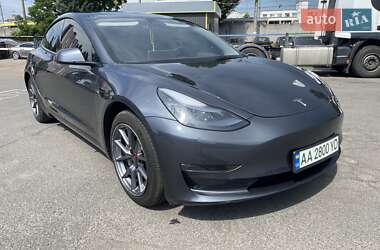 Седан Tesla Model 3 2023 в Києві