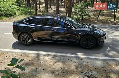 Седан Tesla Model 3 2018 в 