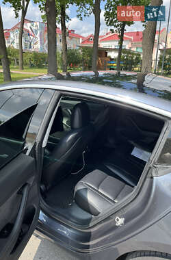 Седан Tesla Model 3 2018 в 