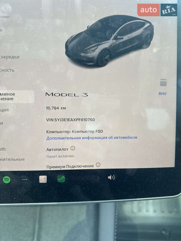 Седан Tesla Model 3 2023 в Ірпені