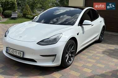 Седан Tesla Model 3 2023 в Львове