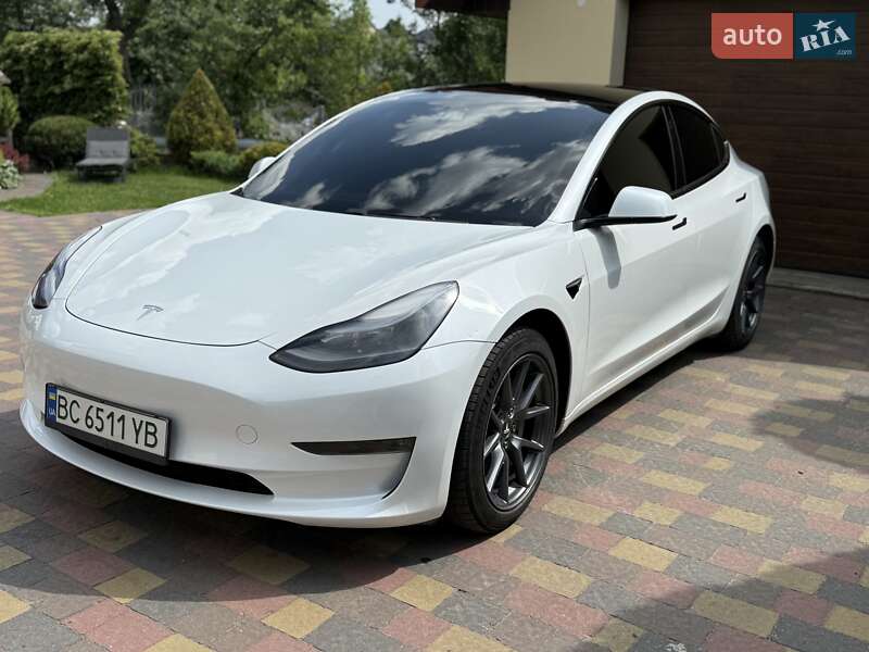 Tesla Model 3 2023
