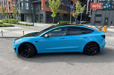 Седан Tesla Model 3 2019 в 