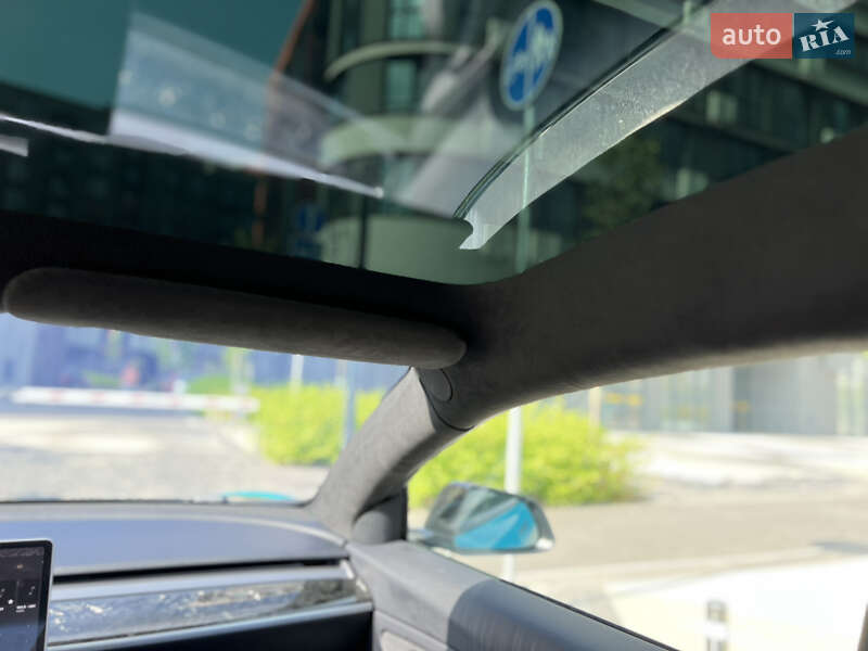 Седан Tesla Model 3 2019 в Києві