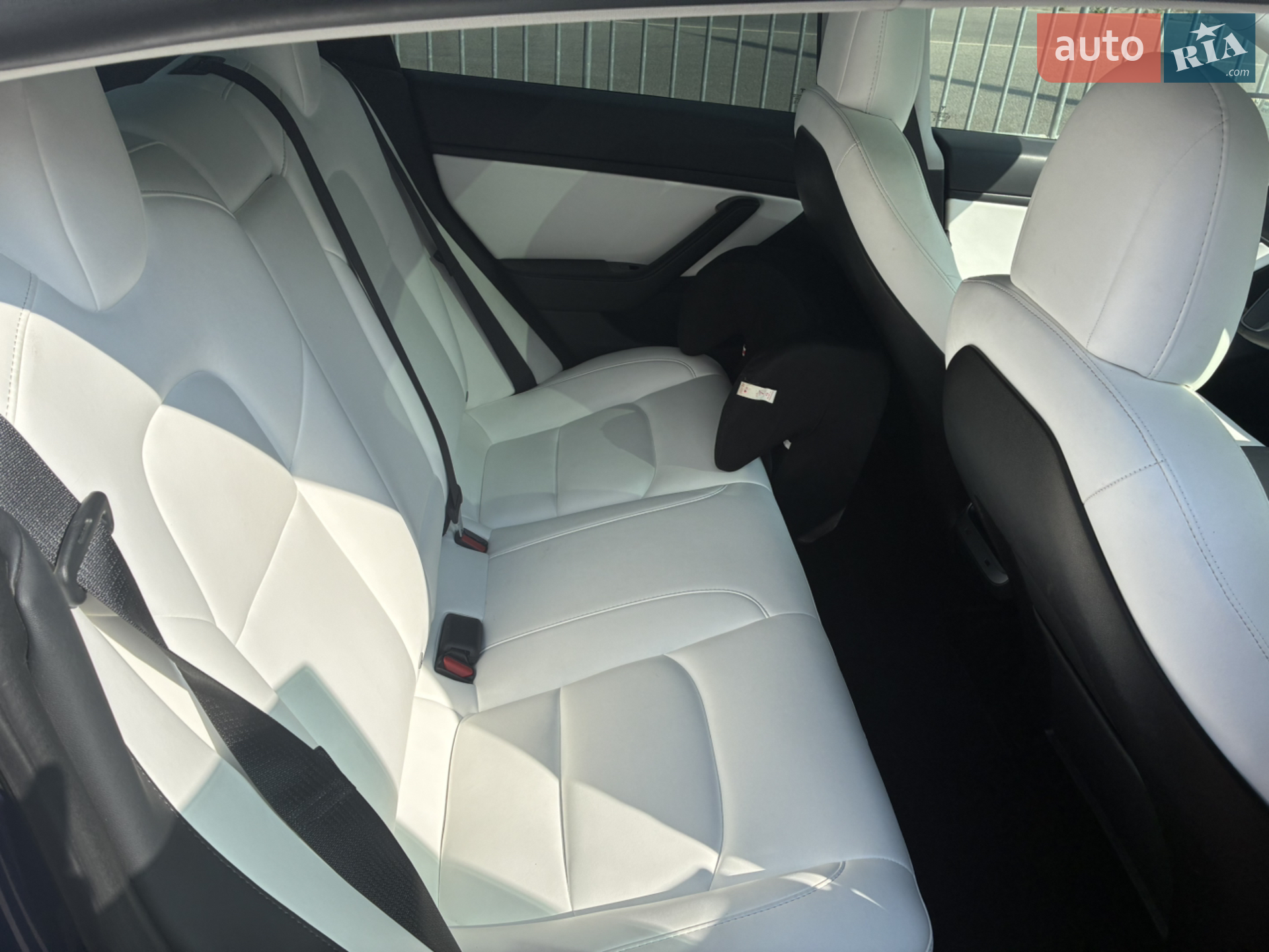 2019 Tesla Model 3 - мініатюра 8