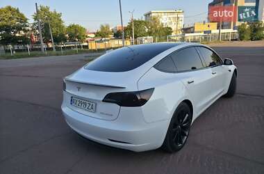Седан Tesla Model 3 2019 в 