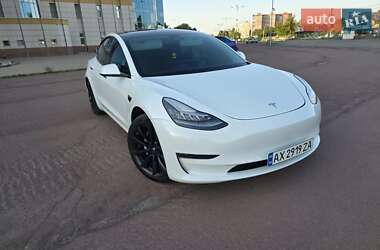 Седан Tesla Model 3 2019 в Харкові