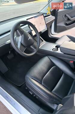 Седан Tesla Model 3 2019 в 