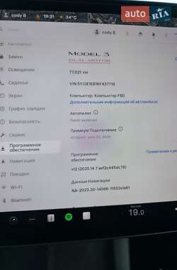 Седан Tesla Model 3 2019 в 
